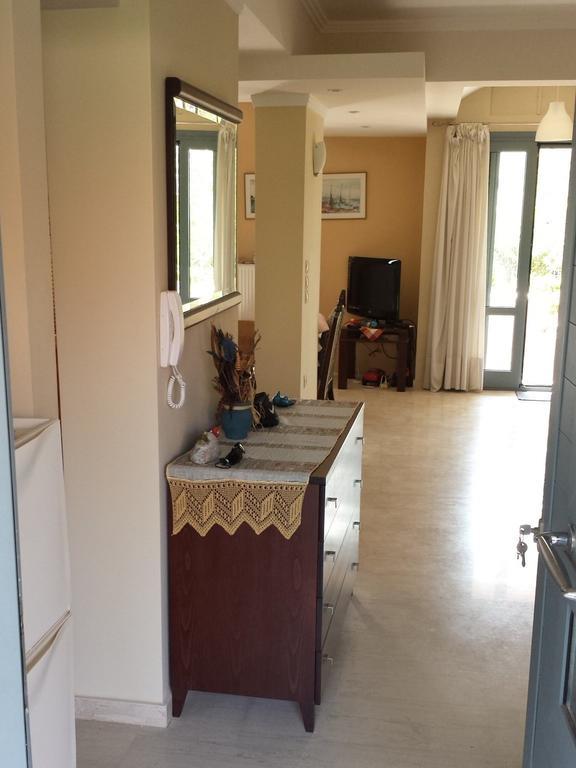 Zach'S House Villa Nea Roda Bagian luar foto