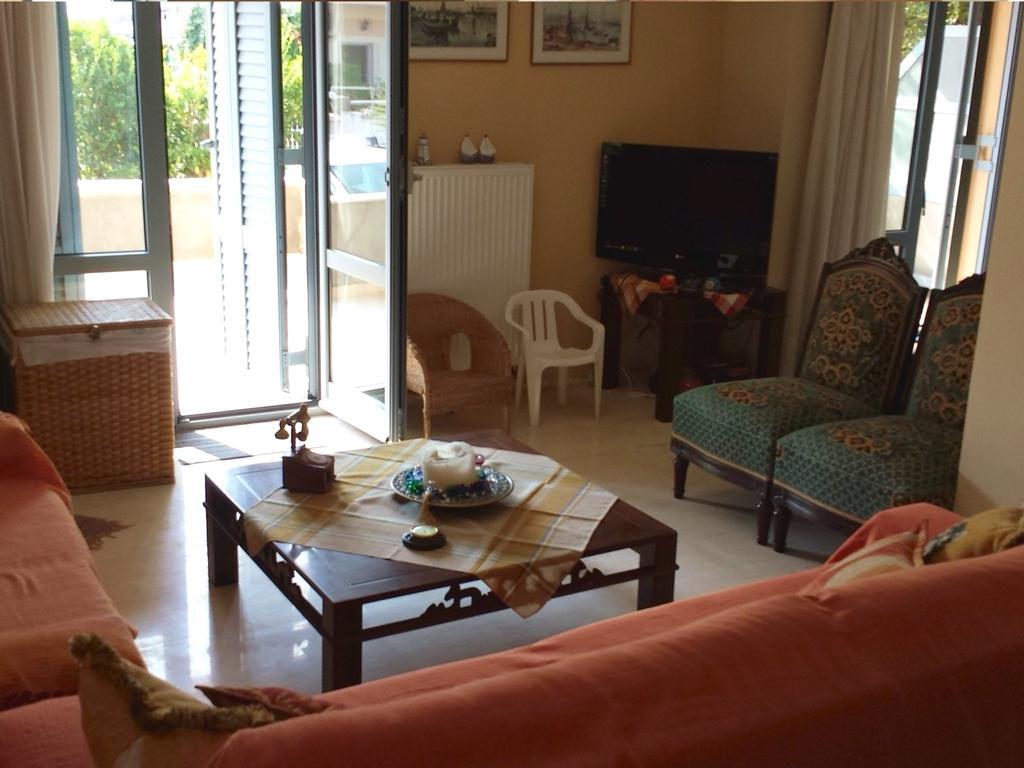 Zach'S House Villa Nea Roda Bagian luar foto