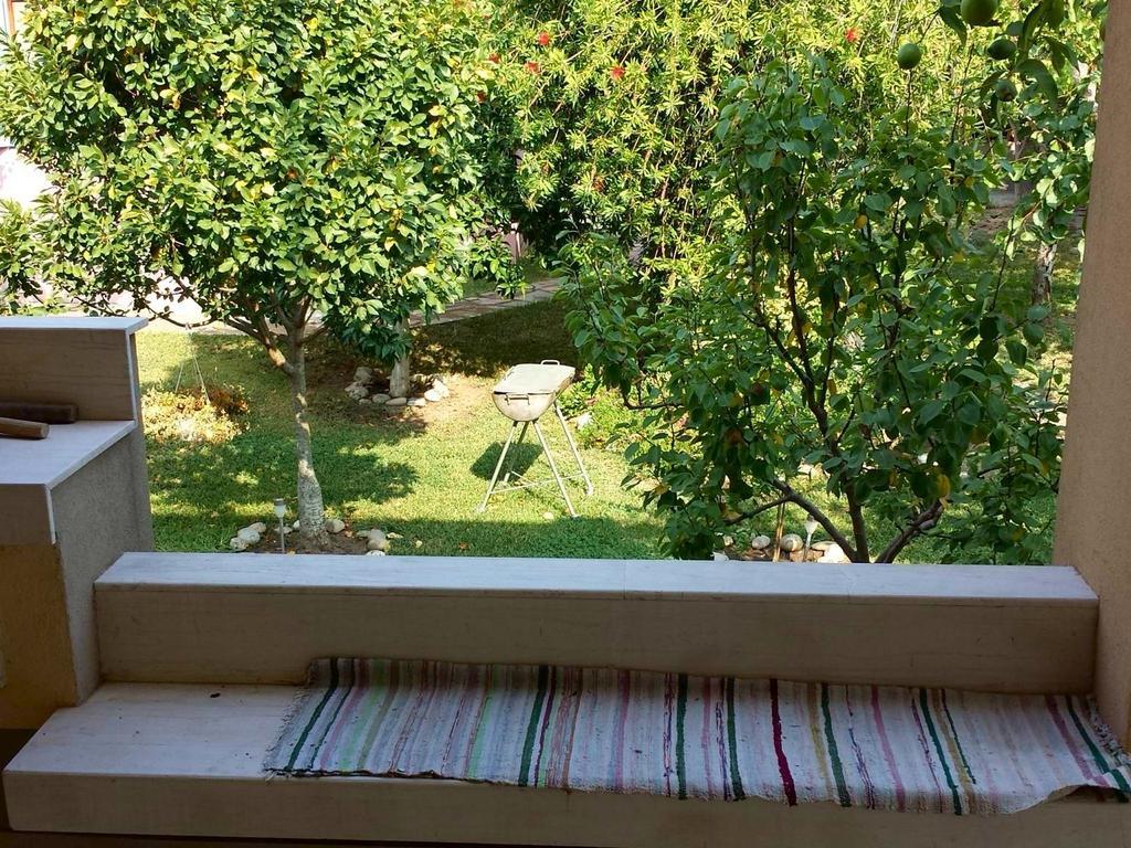 Zach'S House Villa Nea Roda Bagian luar foto
